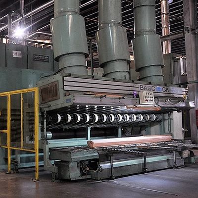 الخشب الطبيعي الأبيض الرمادية القشرة ربع قطع حبة مستقيمة الطول 2050-3200mm للأثاث والباب