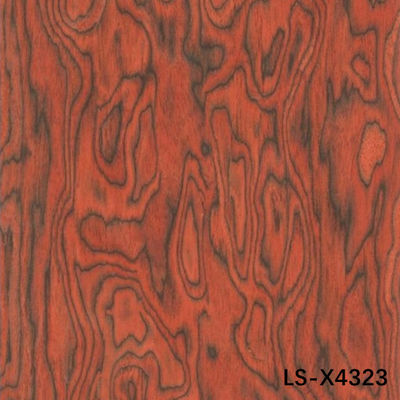 اللون الأحمر 2500-3100ملم التشطيب الخشبي الهندسي للأثاث